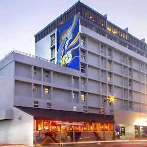 Hotel Tryp By Wyndham Isla